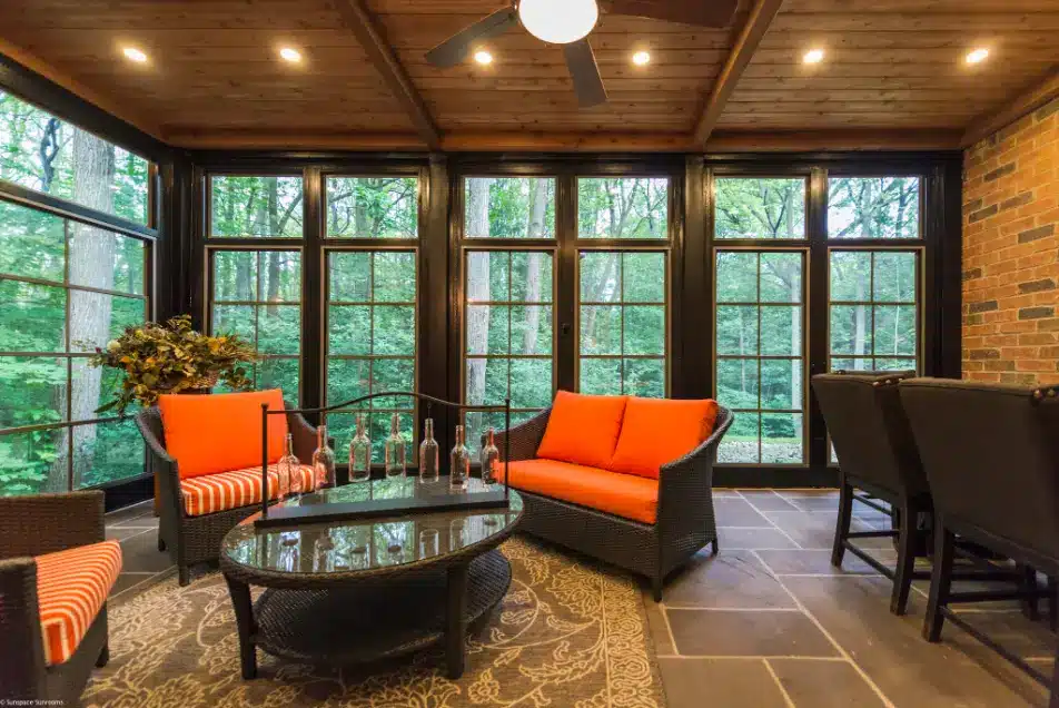 WeatherMaster™ Windows Offering Panoramic Outdoor Views