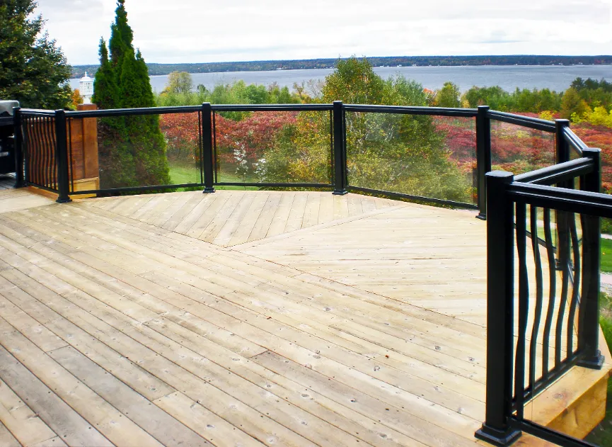 Aluminum Railing with Glass, Modern Elegance & Durability